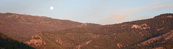 Moonset Sunrise