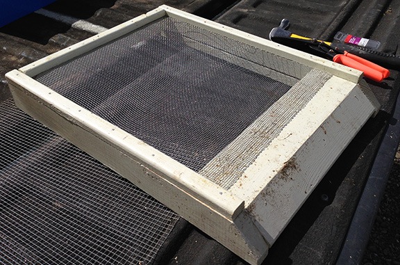 Bees: Rebuilding a Screened Bottom Board An Eclectic Mind