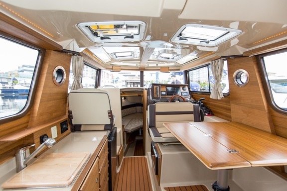 An Eclectic Mind - A Helicopter Trip to the Anacortes Boat & Yacht Show ...